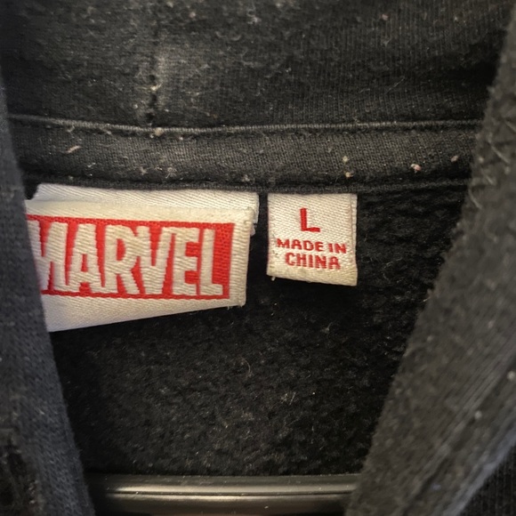 Marvel Comics sweater - Picture 4 of 4